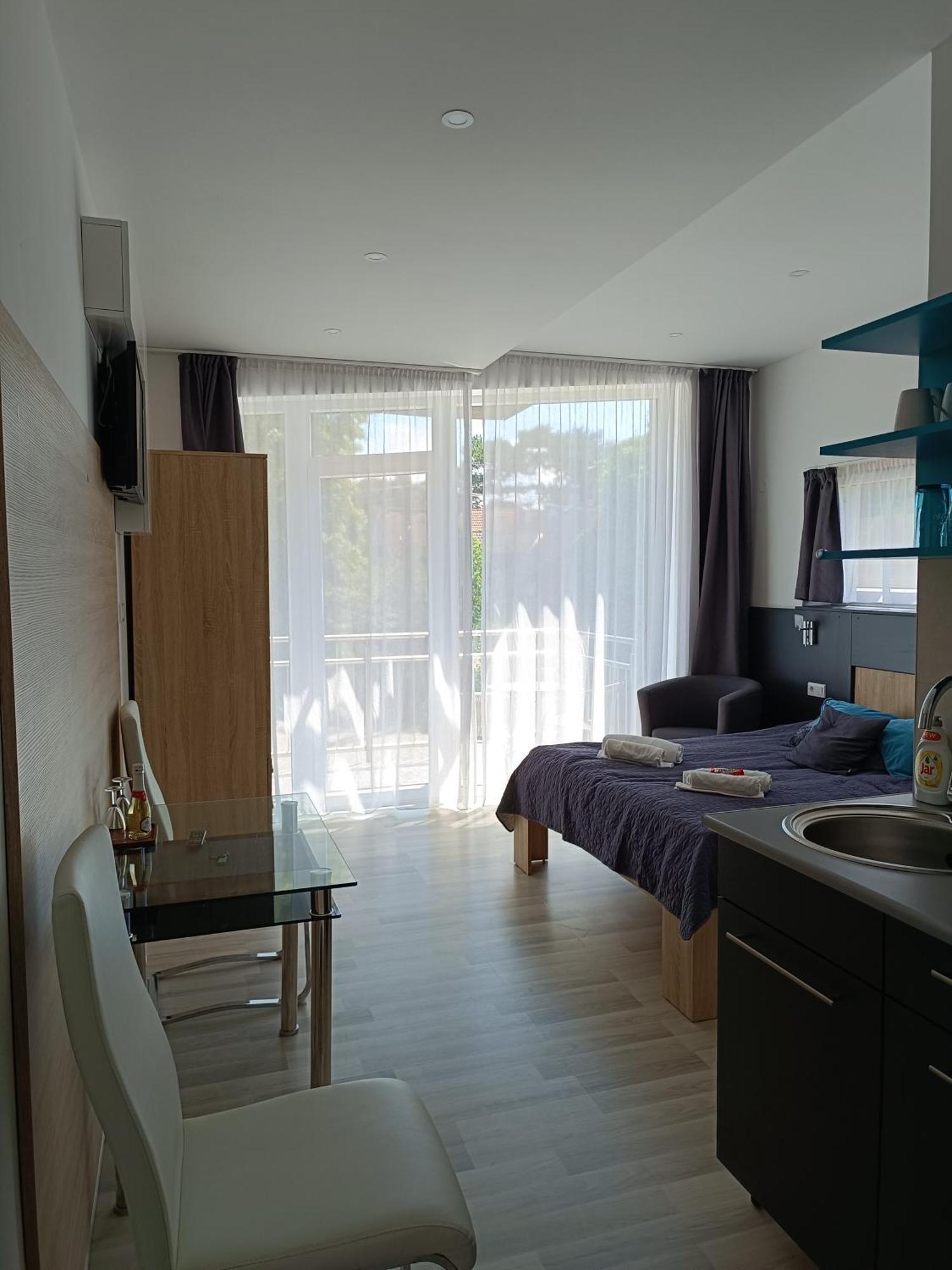Ujhely Apartmanhaz شيوفوك المظهر الخارجي الصورة