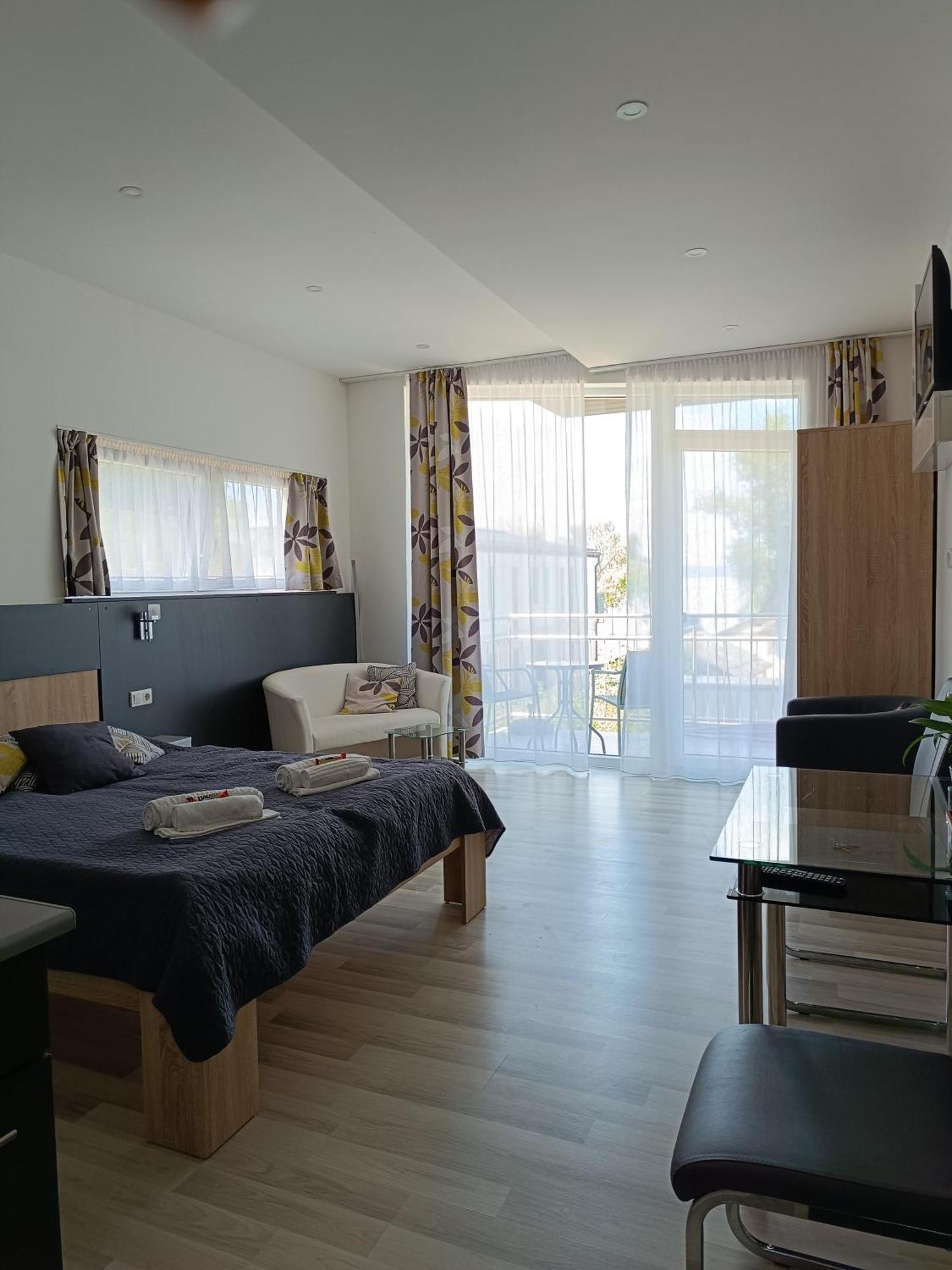 Ujhely Apartmanhaz شيوفوك المظهر الخارجي الصورة