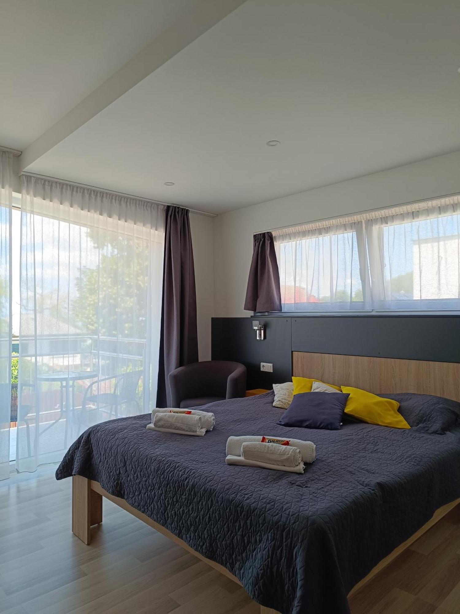 Ujhely Apartmanhaz شيوفوك المظهر الخارجي الصورة
