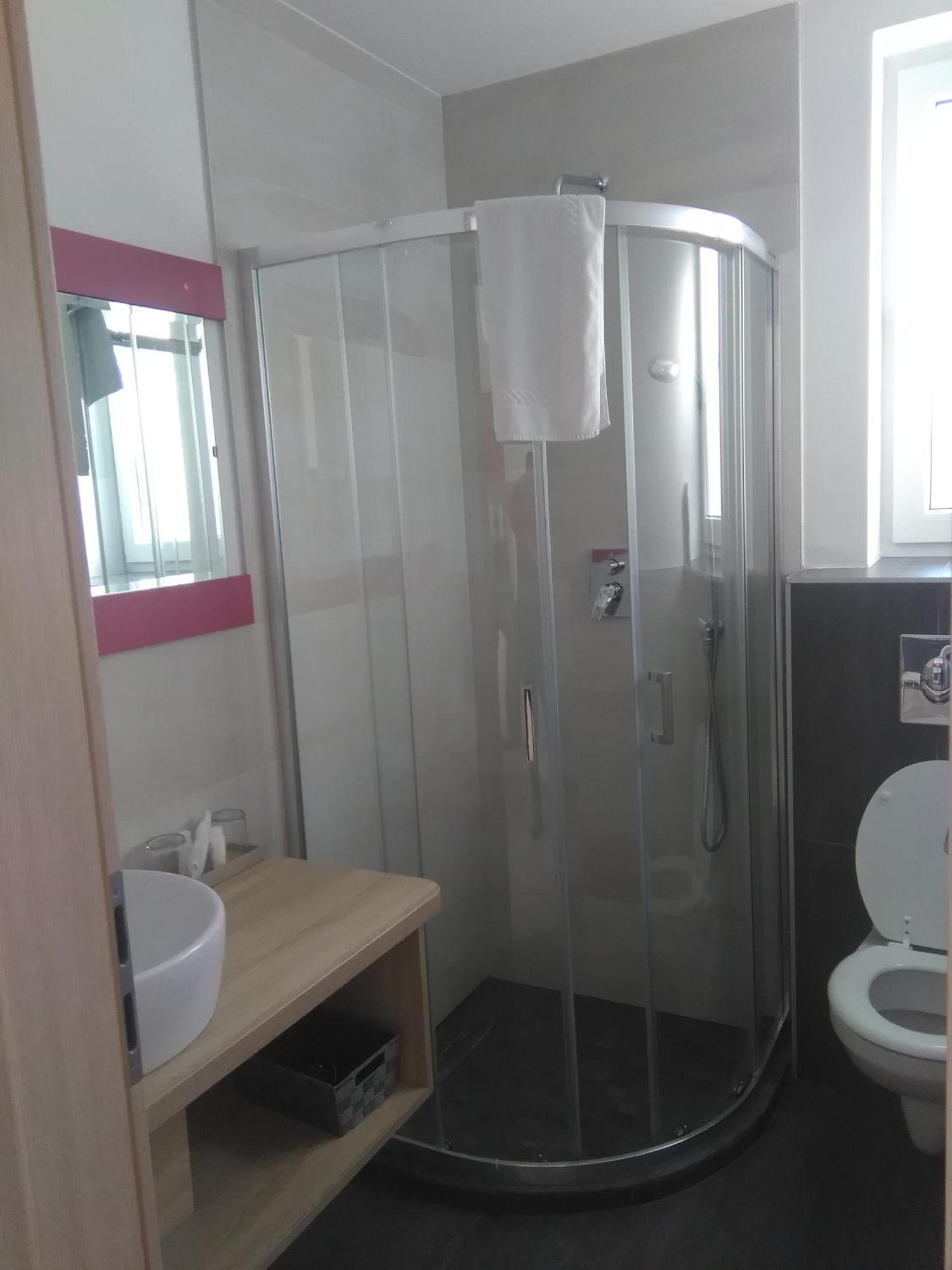 Ujhely Apartmanhaz شيوفوك المظهر الخارجي الصورة
